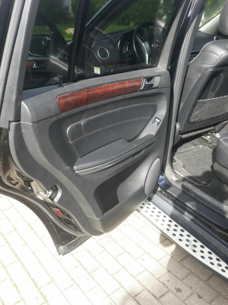Mercedes-Benz GL-Класс X164 (Рестайлинг), 7 мест, 2009 г.