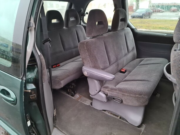 Chrysler Voyager III, 7 мест, 1996 г.
