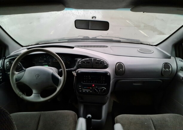 Chrysler Voyager III, 7 мест, 1996 г.