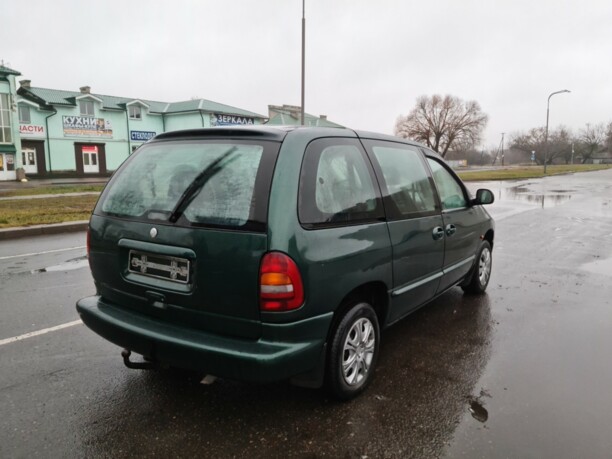 Chrysler Voyager III, 7 мест, 1996 г.