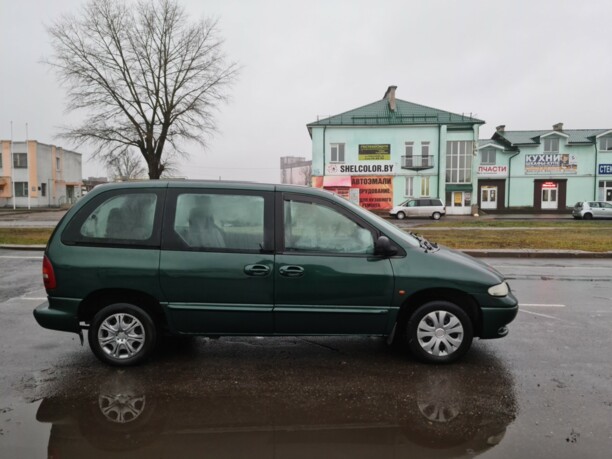 Chrysler Voyager III, 7 мест, 1996 г.
