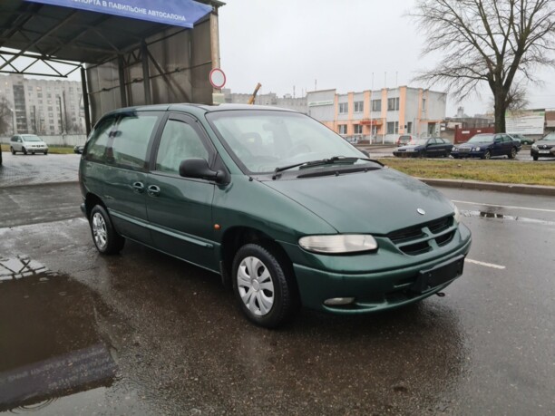 Chrysler Voyager III, 7 мест, 1996 г.