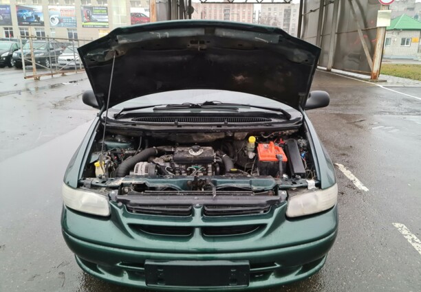 Chrysler Voyager III, 7 мест, 1996 г.