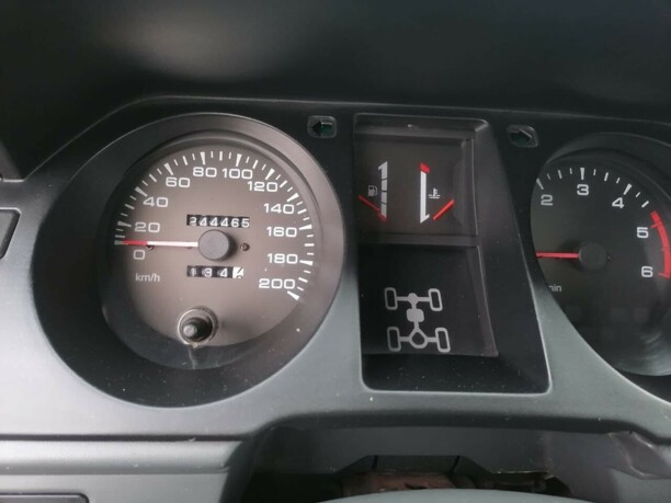 Mitsubishi Pajero II · Рестайлинг, 7 мест, 2002 г.