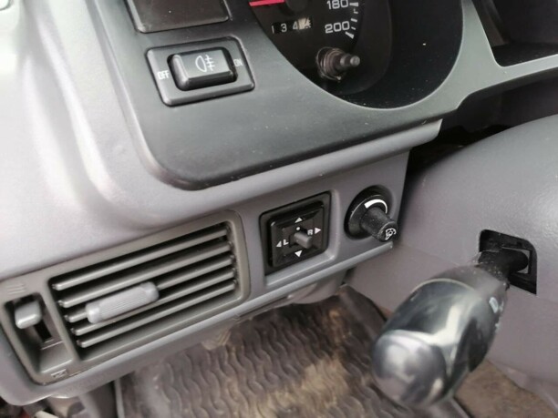 Mitsubishi Pajero II · Рестайлинг, 7 мест, 2002 г.