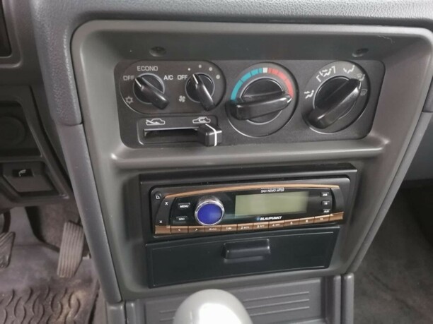 Mitsubishi Pajero II · Рестайлинг, 7 мест, 2002 г.