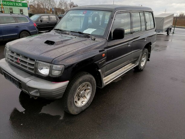 Mitsubishi Pajero II · Рестайлинг, 7 мест, 2002 г.