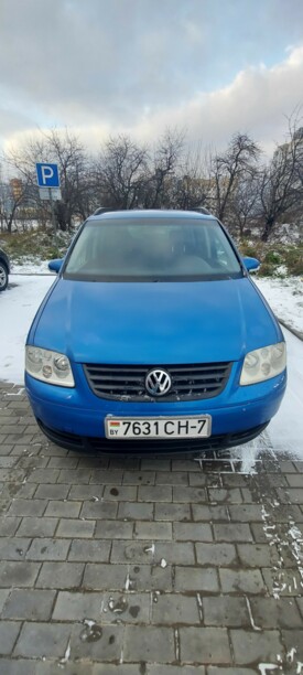 Volkswagen Touran I, 7 мест, 2004 г.
