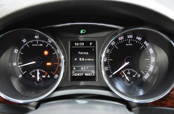 Skoda Superb II, 2011 г.