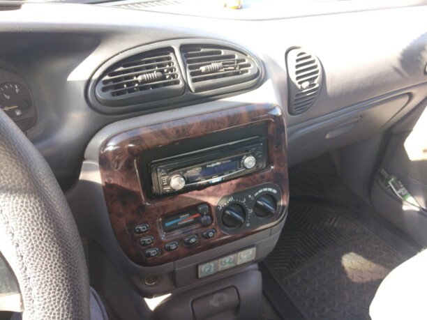 Chrysler Voyager III, 7 мест, 1998 г.