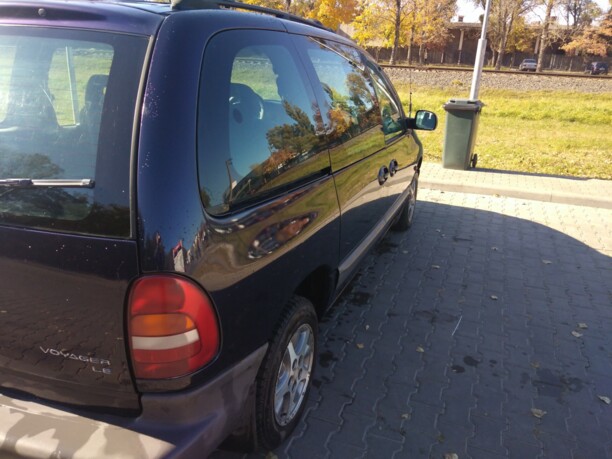 Chrysler Voyager III, 7 мест, 1998 г.