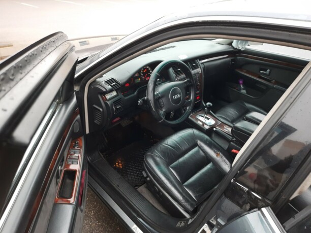 Audi A8 D2, 2002 г.