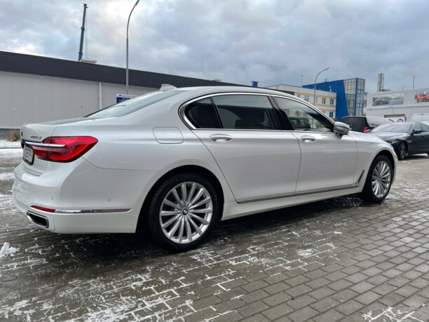 BMW 7 серия G12 (Long), 2017 г.