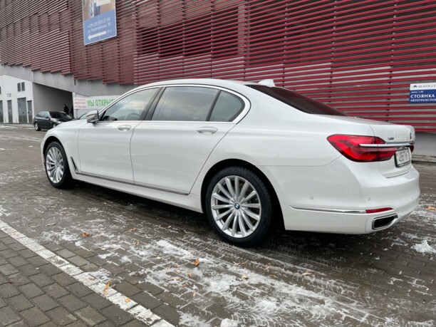 BMW 7 серия G12 (Long), 2017 г.