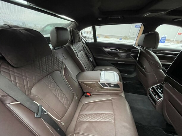 BMW 7 серия G12 (Long), 2017 г.
