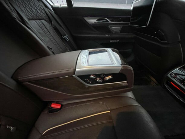BMW 7 серия G12 (Long), 2017 г.