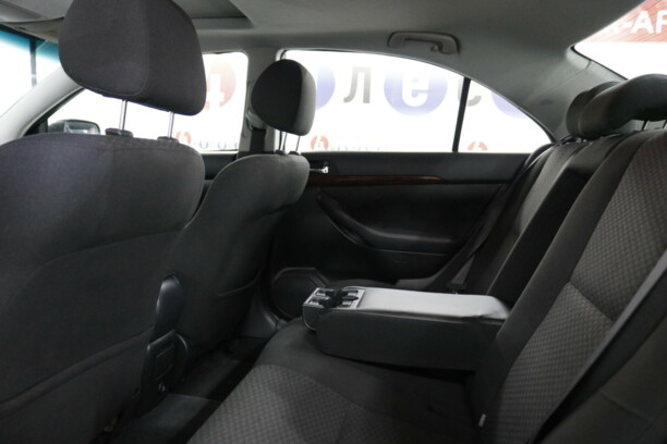 Toyota Avensis II (T250), 2004 г.