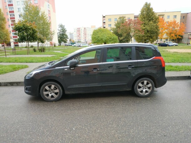 Peugeot 5008 I · Рестайлинг, 7 мест, 2014 г.