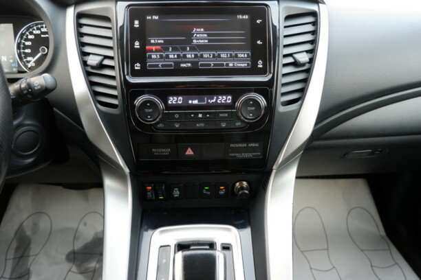 Mitsubishi Pajero Sport III, 2017 г.