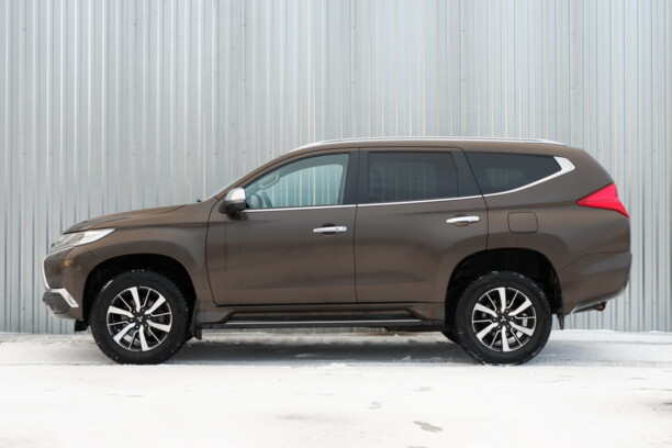Mitsubishi Pajero Sport III, 2017 г.