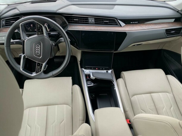 Audi e-tron, 2019 г.