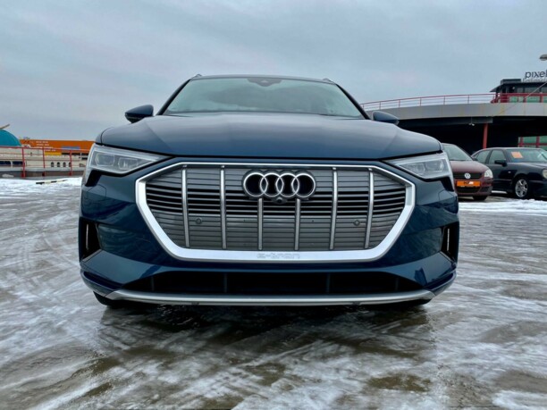Audi e-tron, 2019 г.