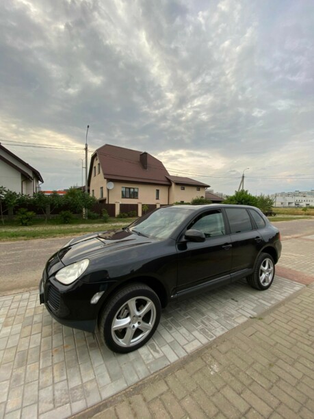 Porsche Cayenne 955, 2004 г.