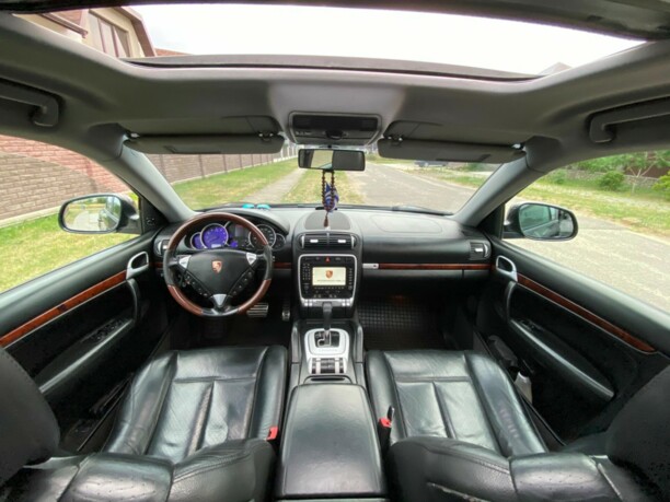 Porsche Cayenne 955, 2004 г.