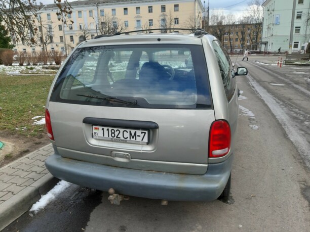 Dodge Caravan III, 7 мест, 2000 г.