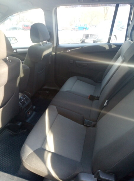 Opel Zafira B, 7 мест, 2005 г.