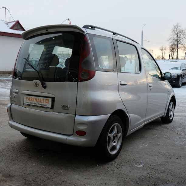 Toyota Yaris Verso, 2002 г.
