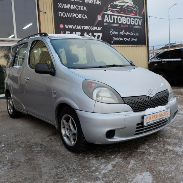 Toyota Yaris Verso, 2002 г.