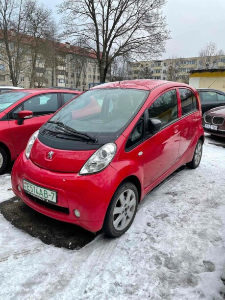 Peugeot iOn, 2011 г.