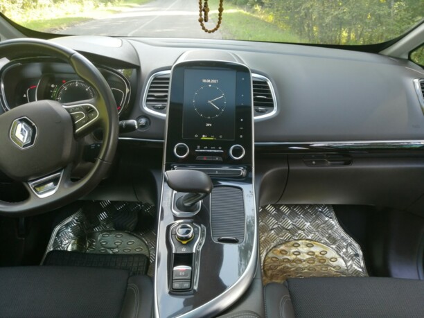 Renault Espace V, 7 мест, 2016 г.