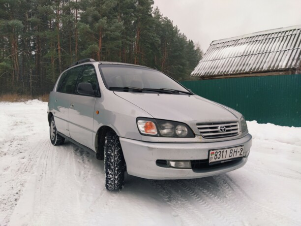 Toyota Picnic, 1999 г.