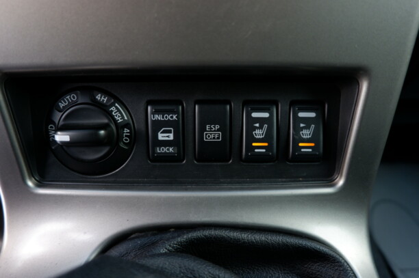Nissan Pathfinder R51, 7 мест, 2006 г.