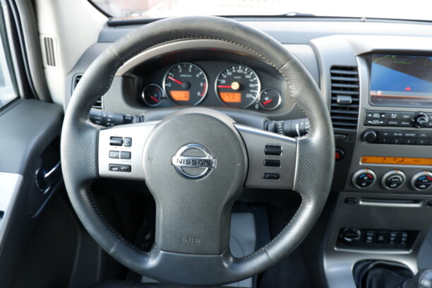 Nissan Pathfinder R51, 7 мест, 2006 г.
