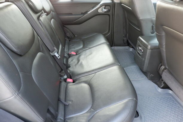 Nissan Pathfinder R51, 7 мест, 2006 г.