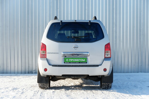 Nissan Pathfinder R51, 7 мест, 2006 г.