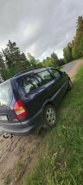 Opel Zafira A, 7 мест, 2000 г.