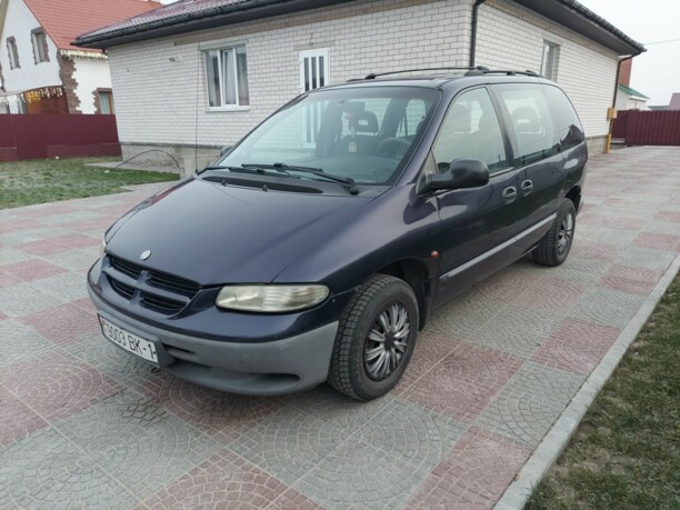 Chrysler Voyager III, 7 мест, 1999 г.