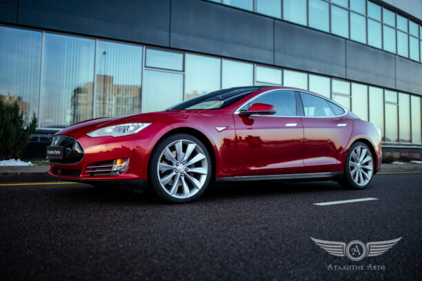 Tesla Model S I, 2016 г.