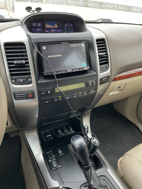 Toyota Land Cruiser Prado J120, 7 мест, 2006 г.