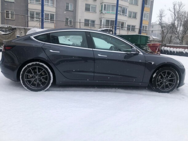 Tesla Model 3, 2018 г.