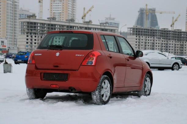 Suzuki Swift III, 2008 г.