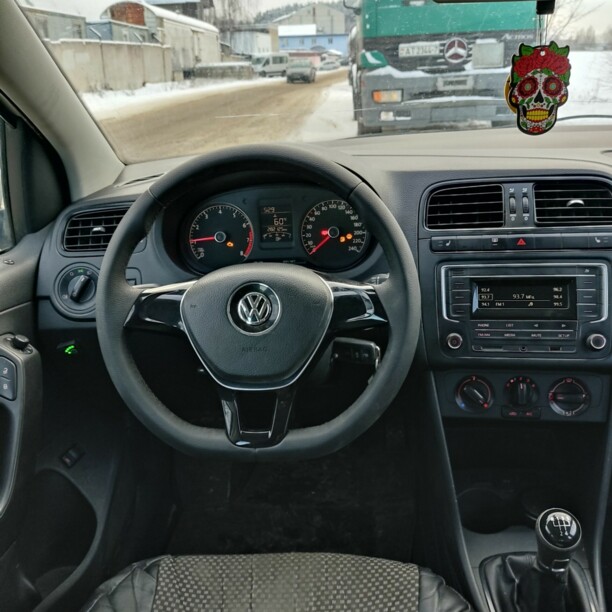 Volkswagen Polo Sedan I · Рестайлинг, 2017 г.