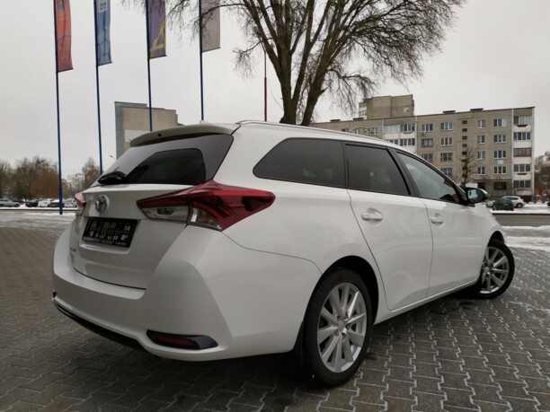 Toyota Auris II (E180) · Рестайлинг, 2017 г.