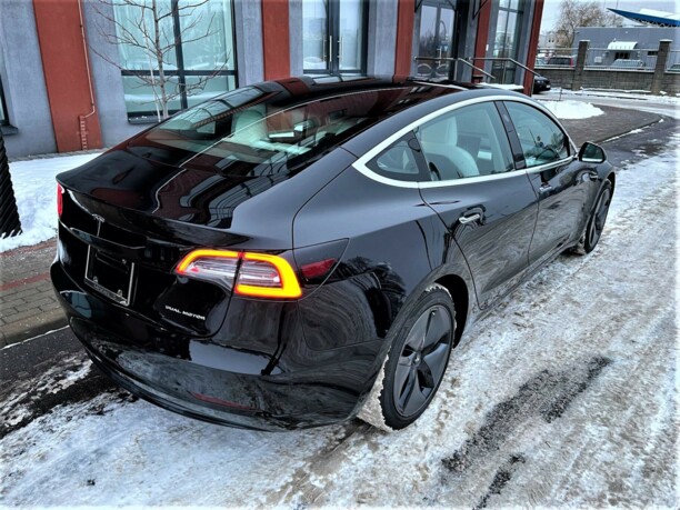 Tesla Model 3, 2018 г.