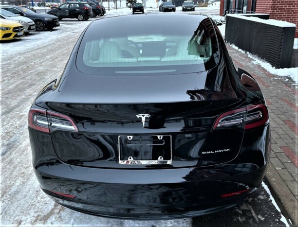 Tesla Model 3, 2018 г.