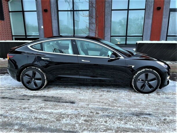 Tesla Model 3, 2018 г.